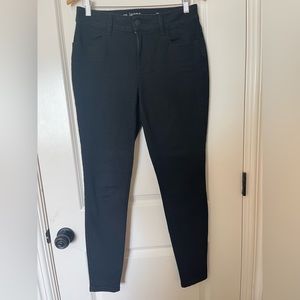 Maurice’s Size Medium Black M Jeans Curvy High Rise Jeggings Like New Condition